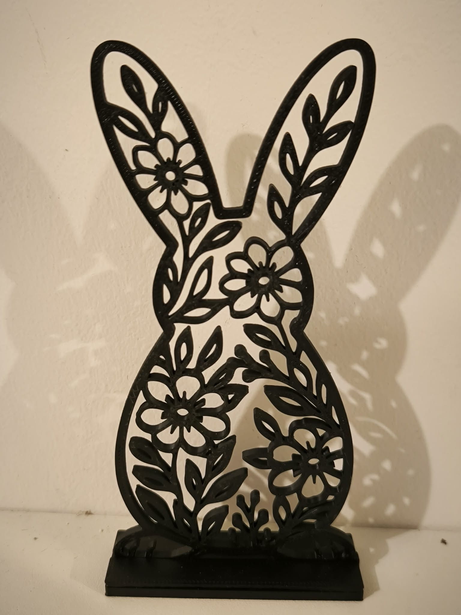 Lapin floral line art 1