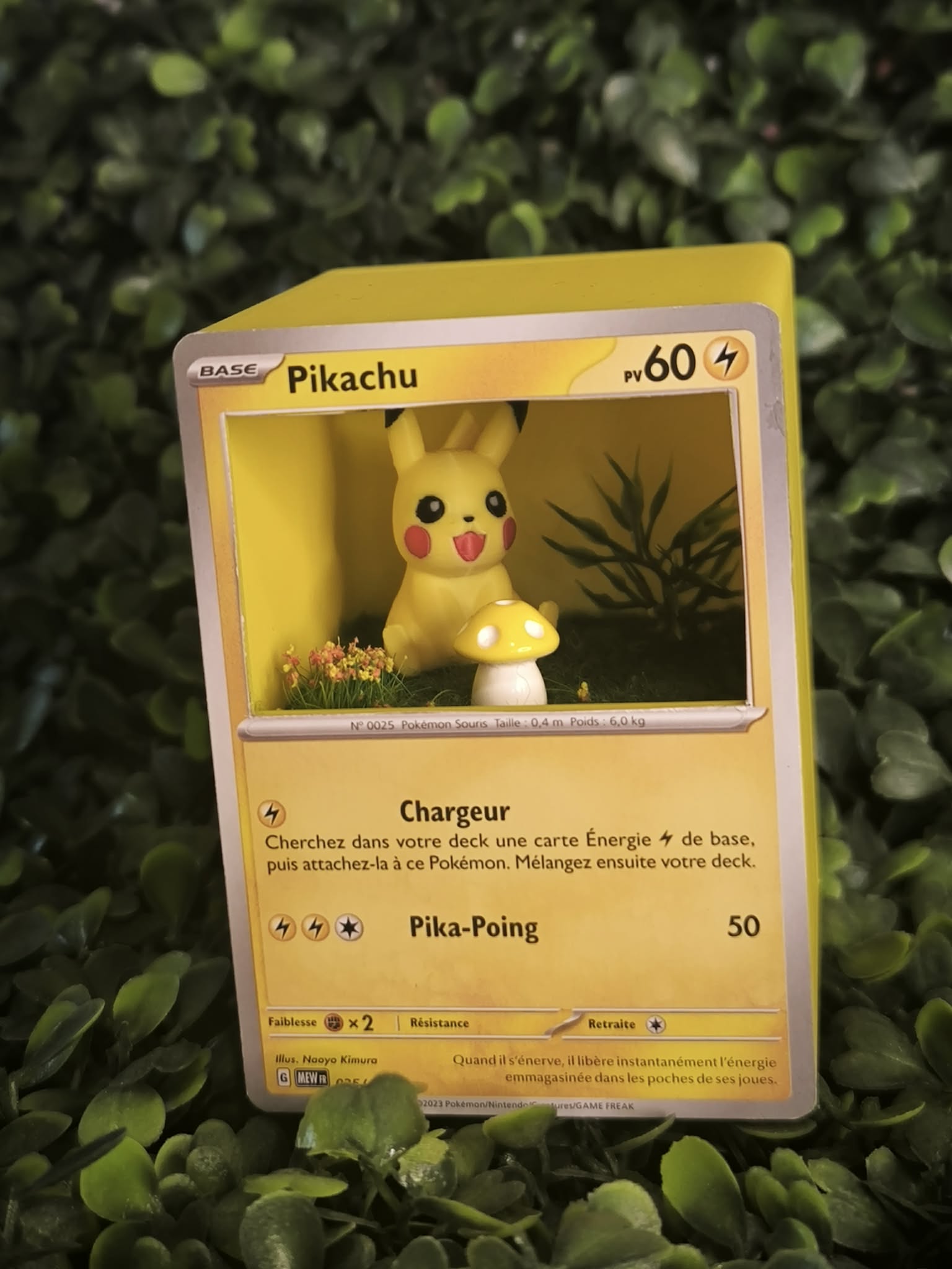 Diorama carte Pikachu